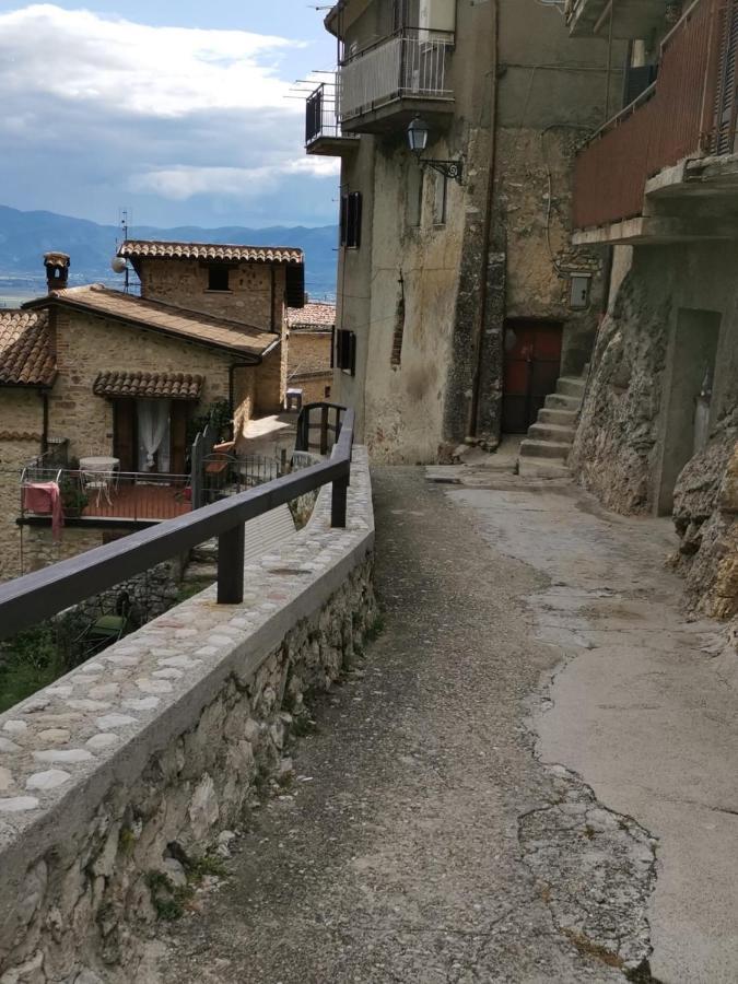 Il Torrione Villa Poggio Bustone Luaran gambar