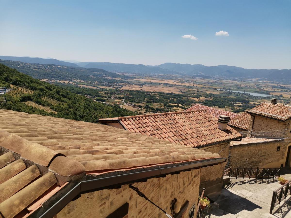 Il Torrione Villa Poggio Bustone Luaran gambar